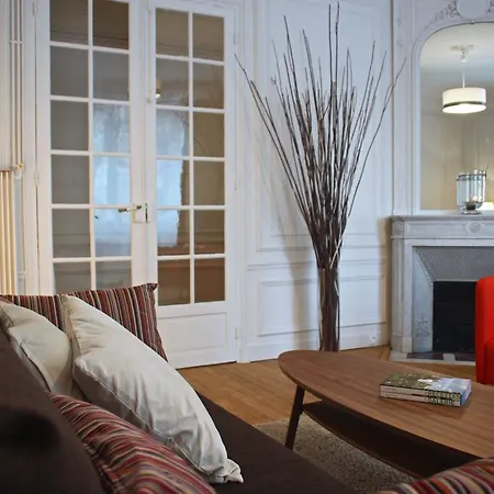 Renovated Flat Montparnasse Paris